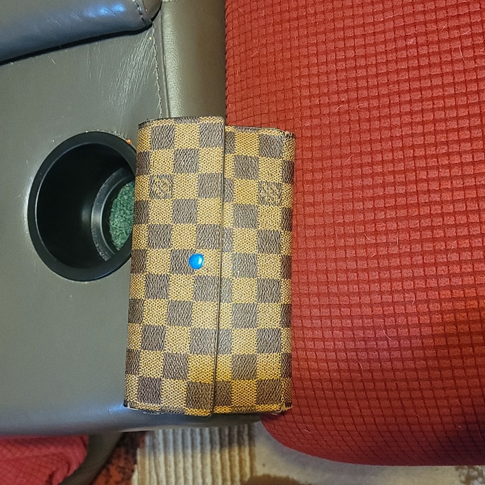 Louis Vuitton Damier Ebene Sarah International Wallet